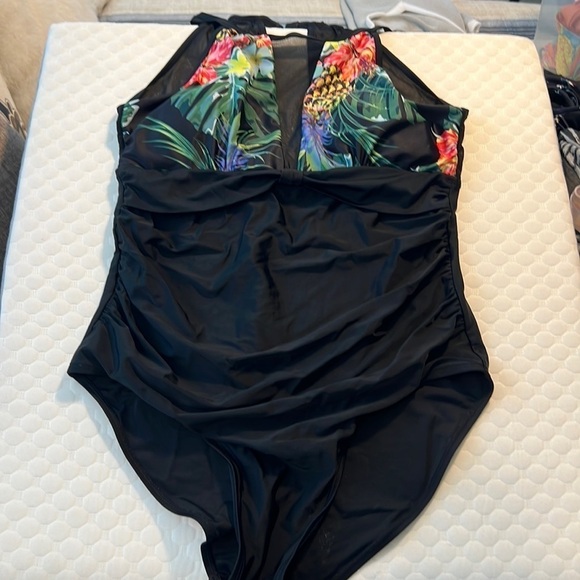 ⭐️🔥Gorgeous,Sexy,Printed Floral One Piece Swimwear Bathing Suit, Size XLarge - Picture 5 of 11